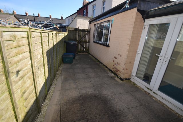  Image of 1 Bedroom Flat to rent at Off Corporation Road Newport Newport, NP19 0FZ