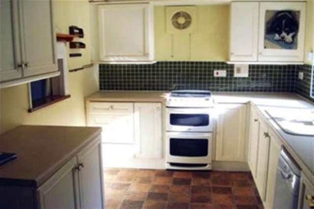  Image of 4 Bedroom Detached to rent at Dartmouth, TQ6 9PL