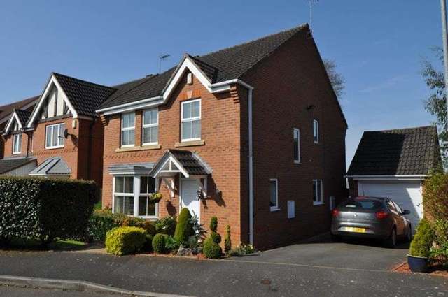  Image of 4 Bedroom Property for sale at Defford Close  Redditch, B97 5WR