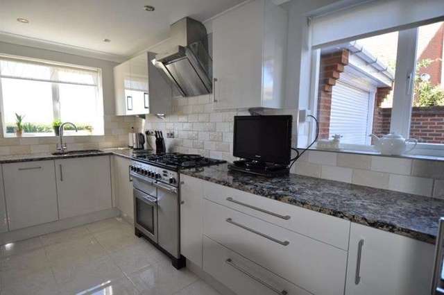  Image of 4 Bedroom Property for sale at Defford Close  Redditch, B97 5WR