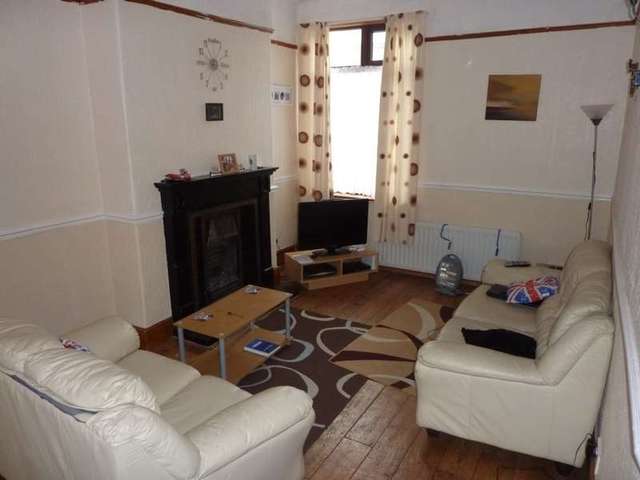  Image of 3 Bedroom Terraced to rent at Douglas Road  Liverpool, L4 2RQ