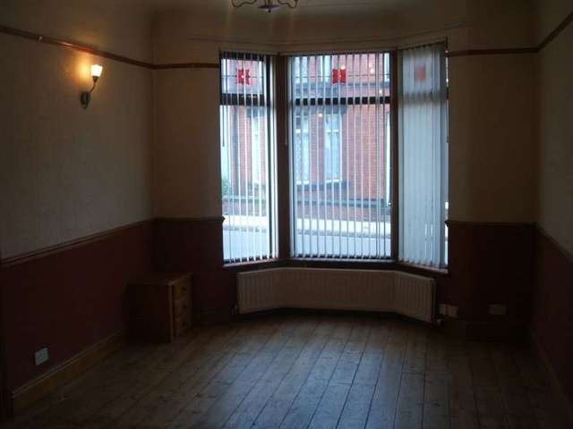  Image of 3 Bedroom Terraced to rent at Douglas Road  Liverpool, L4 2RQ