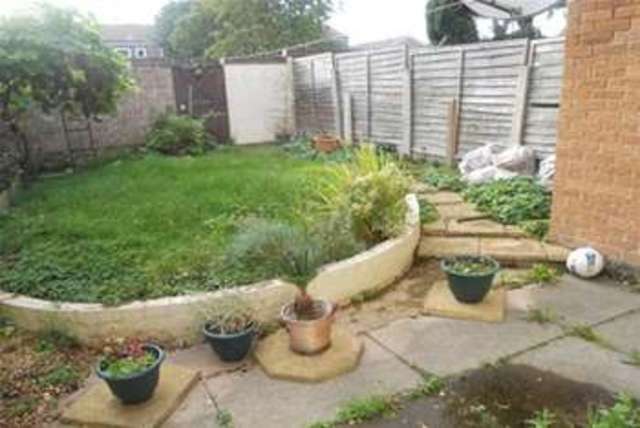  Image of 2 Bedroom Detached to rent at Birmingham, B32 4JT