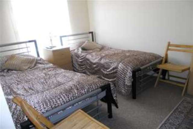  Image of 2 Bedroom Detached to rent at Birmingham, B32 4JT