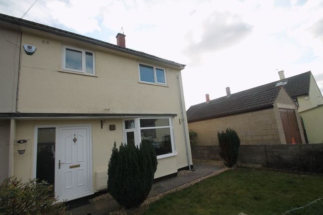  Image of 3 Bedroom Terraced to rent at Dutton Close  Bristol, BS14 8BX