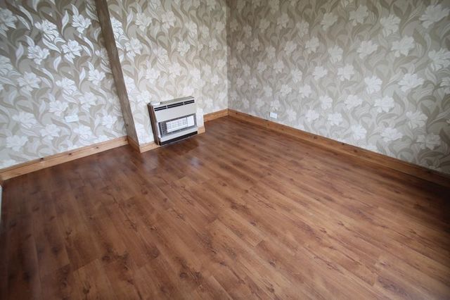  Image of 3 Bedroom Terraced to rent at Dutton Close  Bristol, BS14 8BX