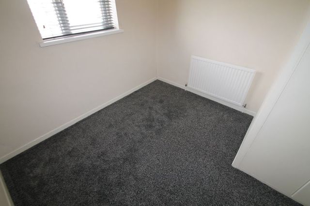  Image of 3 Bedroom Terraced to rent at Dutton Close  Bristol, BS14 8BX