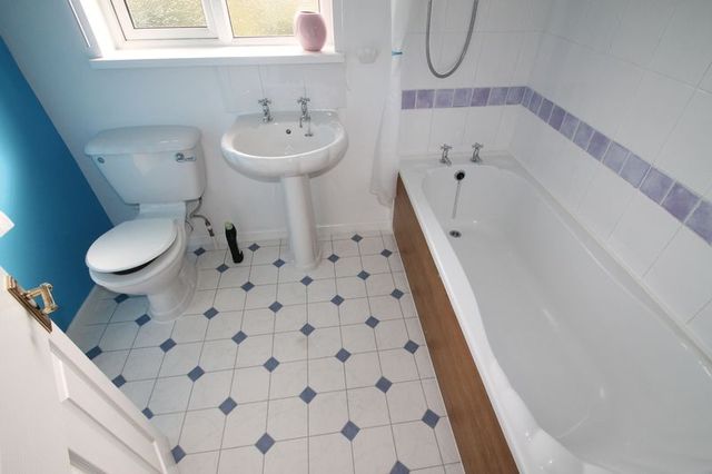  Image of 3 Bedroom Terraced to rent at Dutton Close  Bristol, BS14 8BX