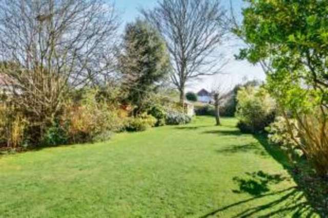  Image of 3 Bedroom Detached for sale at East Molesey Surrey East Molesey, KT8 0BJ