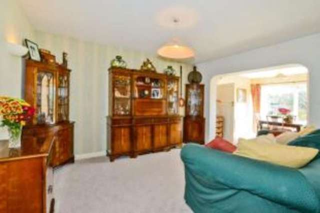  Image of 3 Bedroom Detached for sale at East Molesey Surrey East Molesey, KT8 0BJ