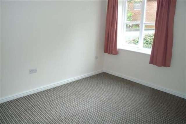  Image of 2 Bedroom Apartment to rent at Scarborough, YO11 2TJ