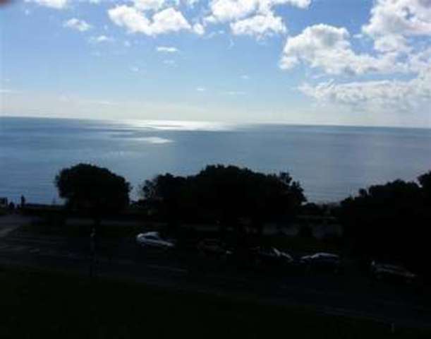  Image of 2 Bedroom Property for sale at Elizabeth Court East Cliff East Cliff, BH1 3DS