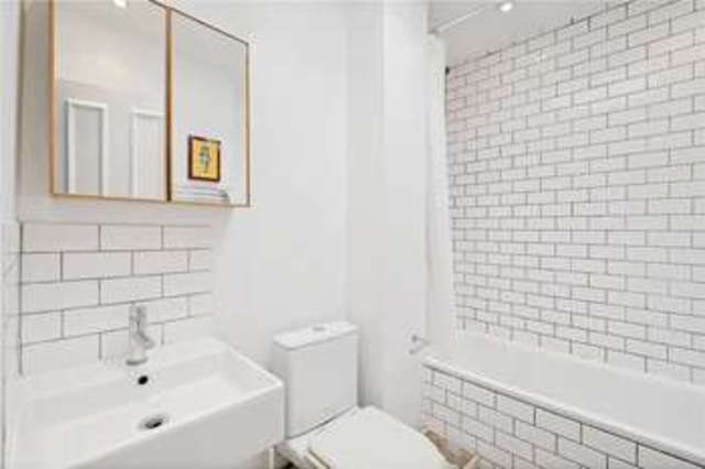  Image of 1 Bedroom Flat for sale at Lauriston Road  Victoria Park, E9 7LG