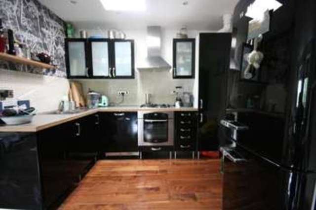  Image of 1 Bedroom Flat for sale at Lauriston Road  Victoria Park, E9 7LG