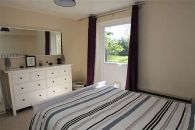  Image of 2 Bedroom Maisonette to rent at Croydon, CR0 5UU
