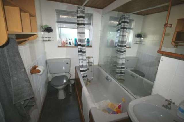  Image of 3 Bedroom End of Terrace for sale at St Thomas  Exeter, EX4 2BZ