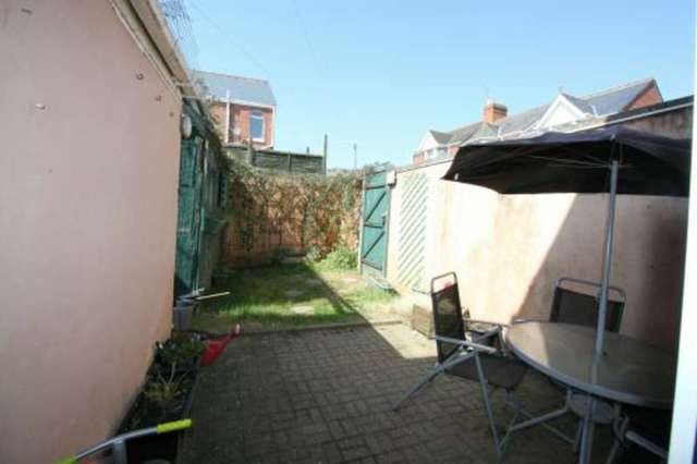  Image of 3 Bedroom End of Terrace for sale at St Thomas  Exeter, EX4 2BZ