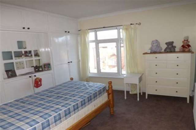 Image of 2 Bedroom Detached to rent at Sutton-in-Ashfield, NG17 3HG