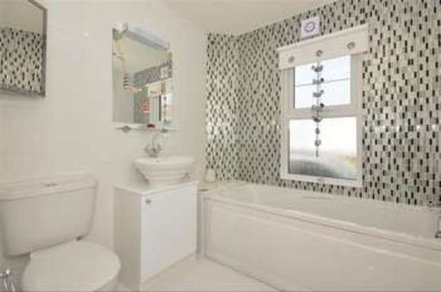  Image of 2 Bedroom Detached for sale at Whitstable Kent Whitstable, CT5 4FE