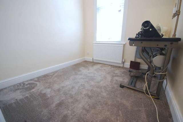  Image of 4 Bedroom Detached for sale at Fletcher Lane Leyton London, E10 6JE