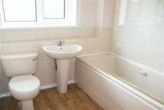  Image of 3 Bedroom Detached to rent at Houghton le Spring, DH4 4XG