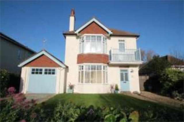 Image of 4 Bedroom Detached for sale at Frinton-on-Sea Essex Frinton-on-Sea, CO13 9NJ