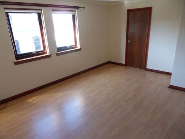 Image of 2 Bedroom Flat to rent at George Street  Johnstone, PA5 8SL