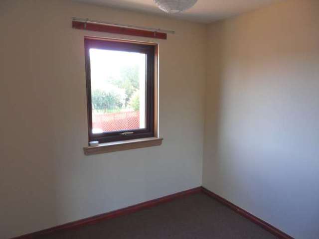  Image of 2 Bedroom Flat to rent at George Street  Johnstone, PA5 8SL