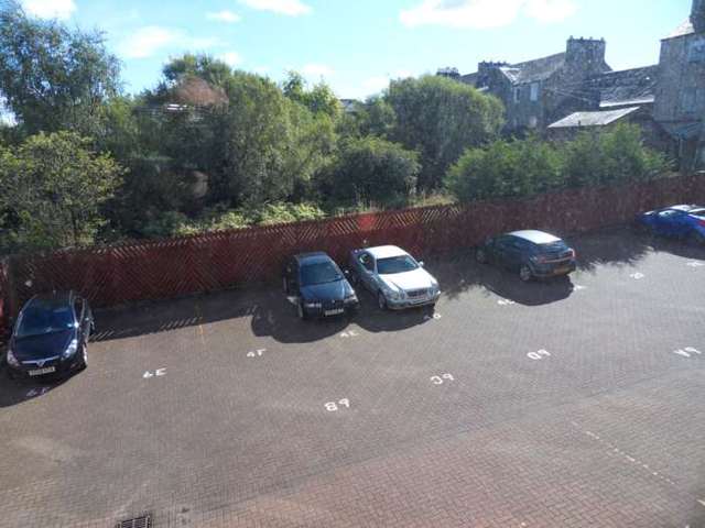  Image of 2 Bedroom Flat to rent at George Street  Johnstone, PA5 8SL