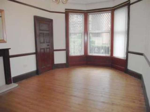  Image of 2 Bedroom Flat for sale at Dennistoun Glasgow Springburn, G31 2NY