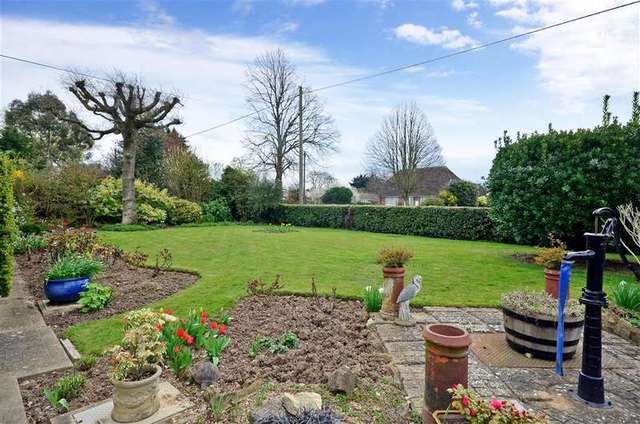  Image of 4 Bedroom Bungalow for sale at Whitstable Kent Whitstable, CT5 3LX
