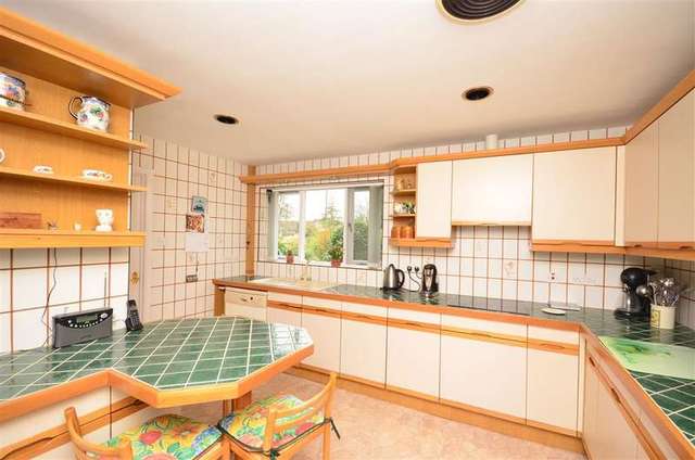  Image of 4 Bedroom Bungalow for sale at Whitstable Kent Whitstable, CT5 3LX