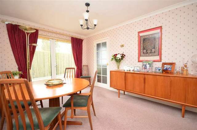  Image of 4 Bedroom Bungalow for sale at Whitstable Kent Whitstable, CT5 3LX