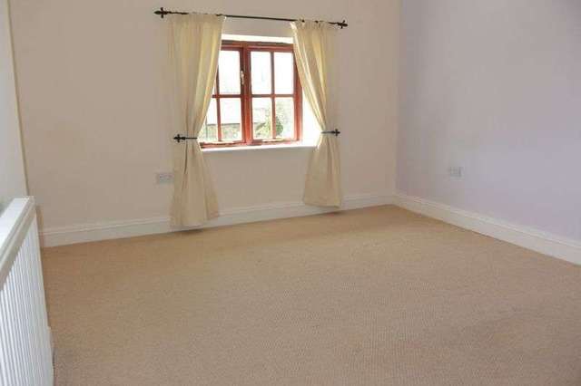  Image of 2 Bedroom Terraced to rent at Halwill, EX21 5UH