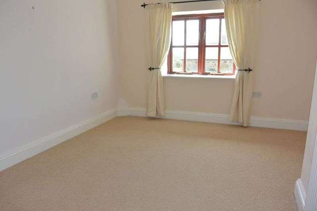  Image of 2 Bedroom Terraced to rent at Halwill, EX21 5UH