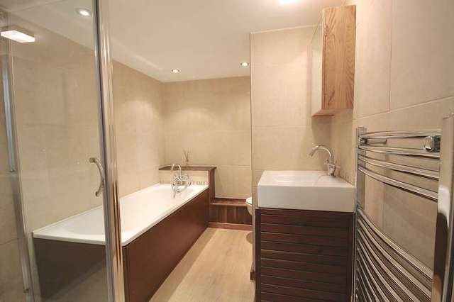  Image of 1 Bedroom Ground Flat to rent at Ashurst Wood West Sussex, RH19 3SA