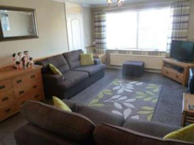  Image of 2 Bedroom Bungalow for sale at Harwich Essex Upper Dovercourt, CO12 4JU