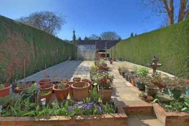  Image of 3 Bedroom Terraced for sale at Hickmans Close  Godstone, RH9 8EB