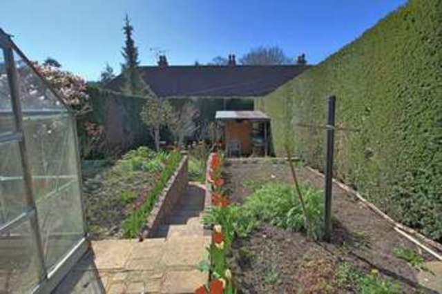  Image of 3 Bedroom Terraced for sale at Hickmans Close  Godstone, RH9 8EB