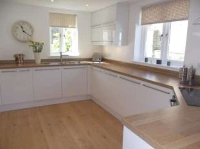  Image of 3 Bedroom Detached for sale at High Street Padstow Padstow, PL28 8BW