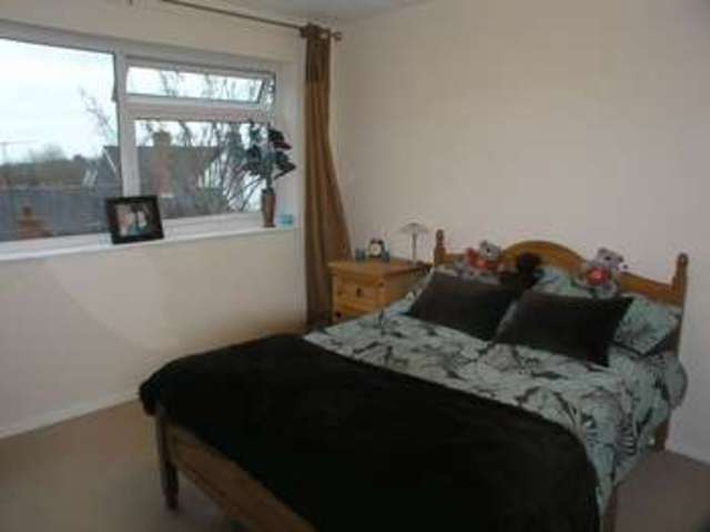  Image of 2 Bedroom Flat to rent at Hillend  Droitwich, WR9 8LZ