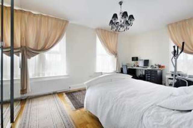  Image of 2 Bedroom Semi-Detached for sale at Hillview Crescent  East Preston, BN16 1RD