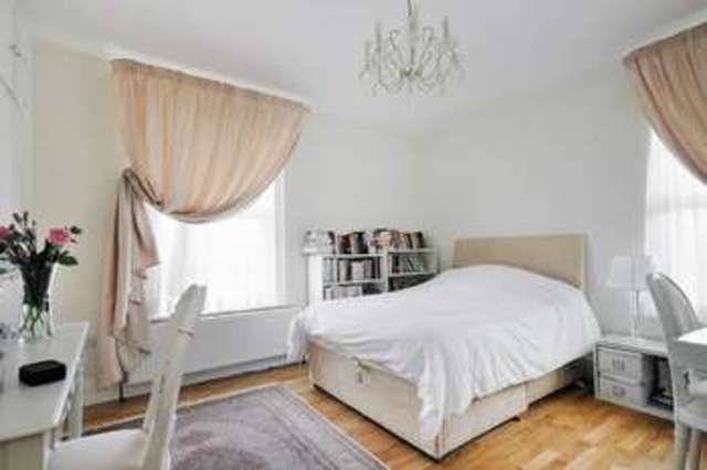  Image of 2 Bedroom Semi-Detached for sale at Hillview Crescent  East Preston, BN16 1RD