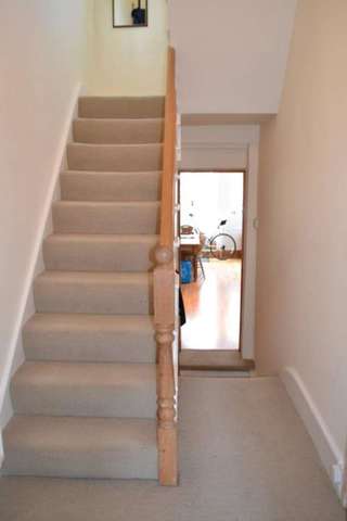  Image of 2 Bedroom Flat to rent at Landcroft Road  London, SE22 9JW