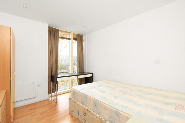  Image of 2 Bedroom Apartment to rent at Lever Street Clerkenwell London, EC1V 3QY