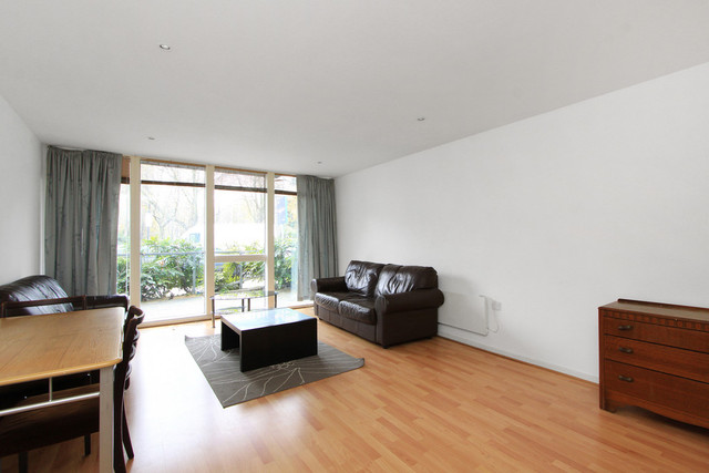  Image of 2 Bedroom Apartment to rent at Lever Street Clerkenwell London, EC1V 3QY