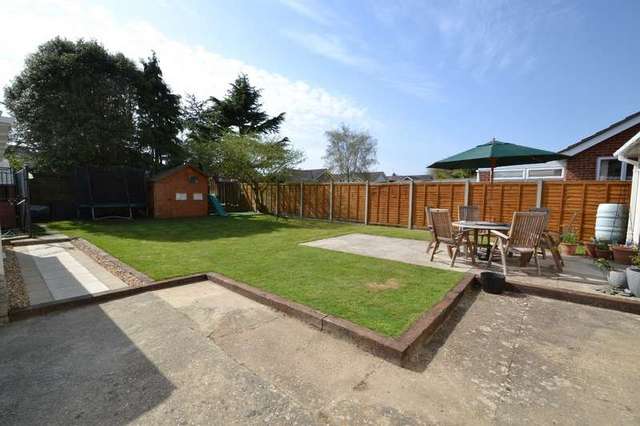  Image of 3 Bedroom Detached for sale at Merley  Wimborne, BH21 1TF
