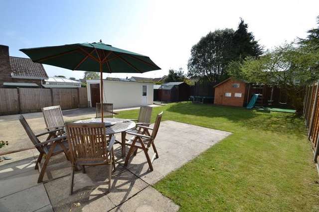  Image of 3 Bedroom Detached for sale at Merley  Wimborne, BH21 1TF