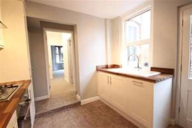  Image of 1 Bedroom Flat to rent at Midhurst, GU29 9JS