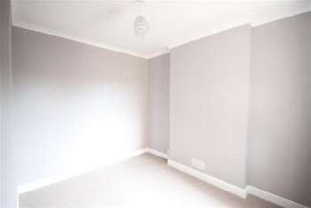  Image of 1 Bedroom Flat to rent at Midhurst, GU29 9JS